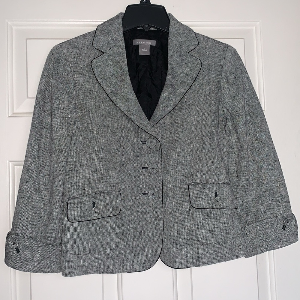 Ann Taylor cropped blazer